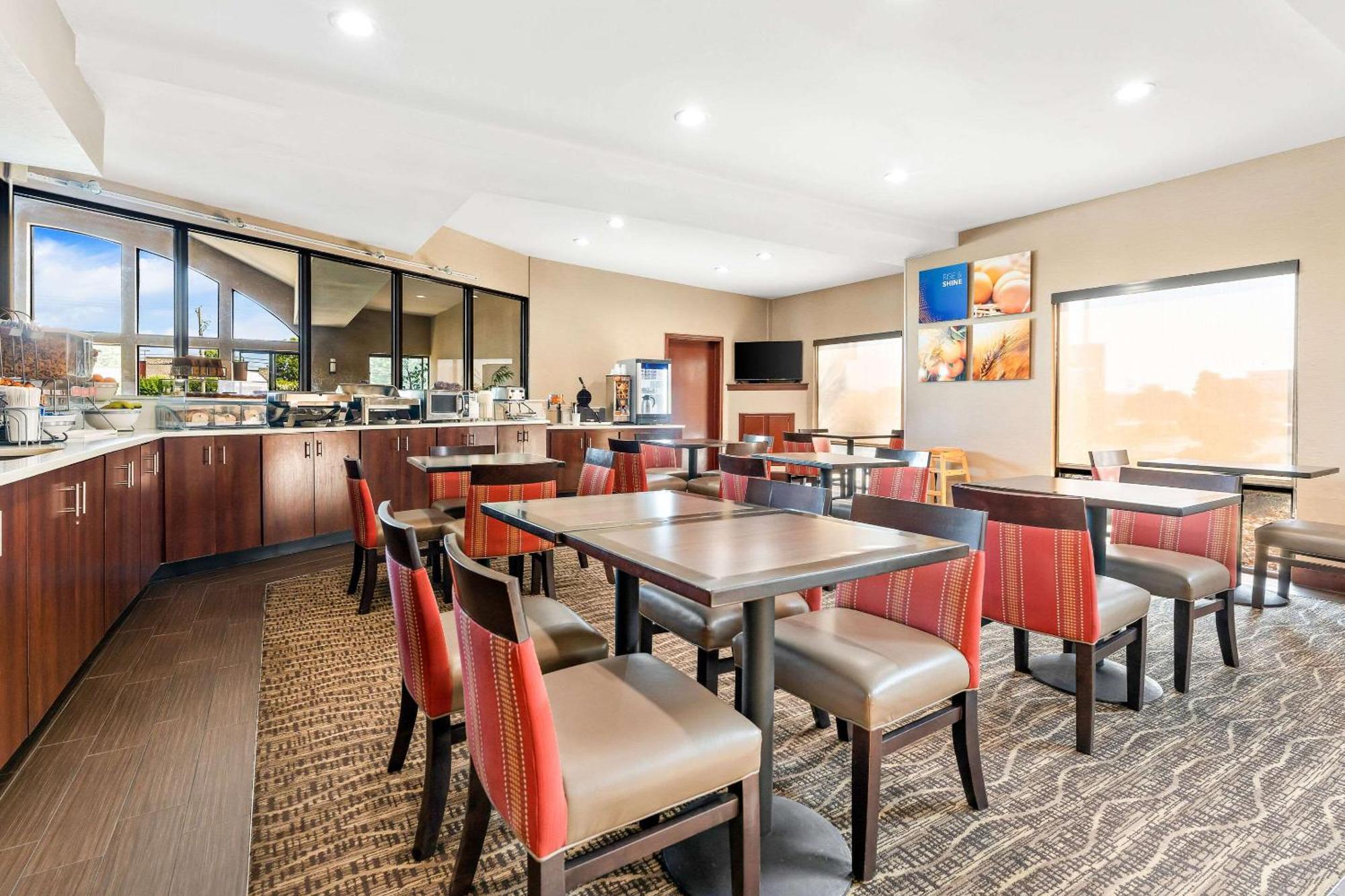 Comfort Suites Near Robins Air Force Base Warner Robins Dış mekan fotoğraf